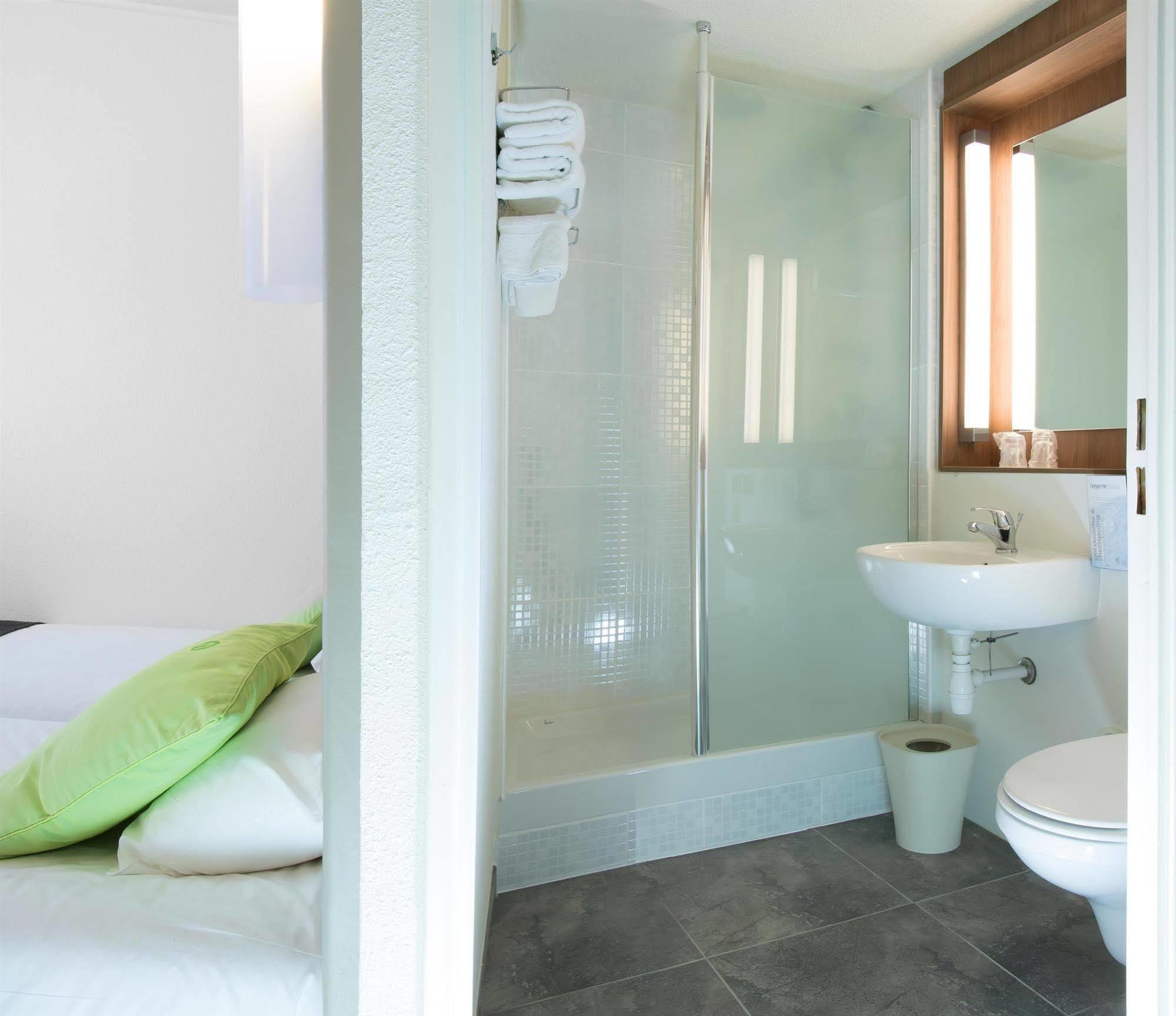 Campanile Nantes Saint-Sebastien-Sur-Loire Hotel Екстериор снимка